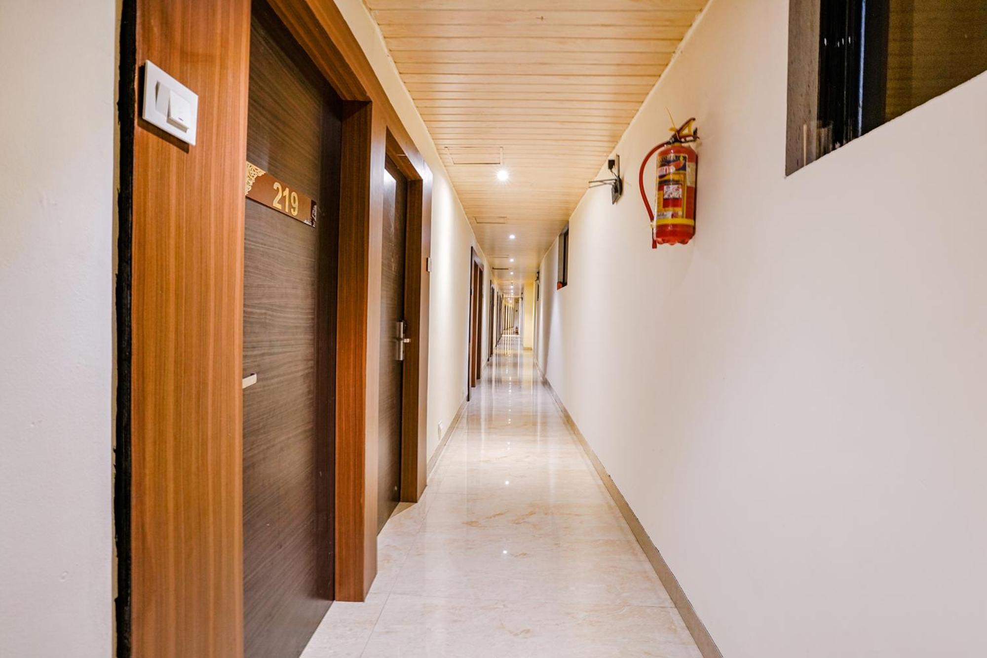 Fabexpress Embassy Suites - Nr Bkc 孟买 外观 照片
